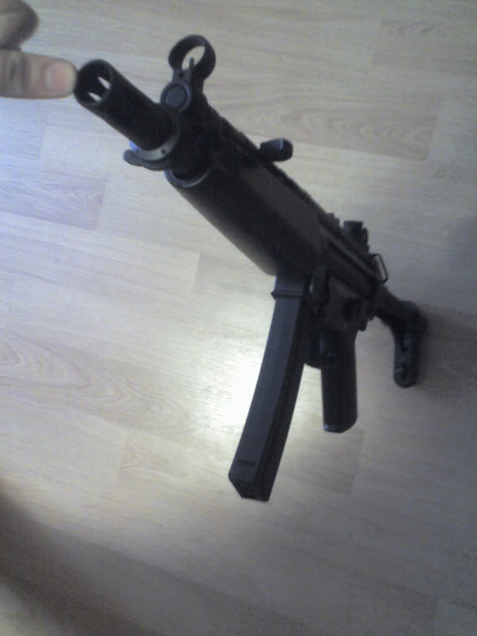 MP-5   Přední pohled